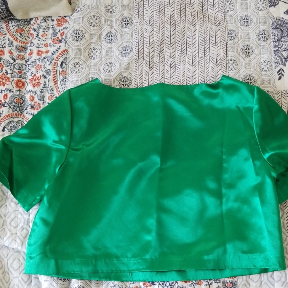 Top - Picture 2 of 2